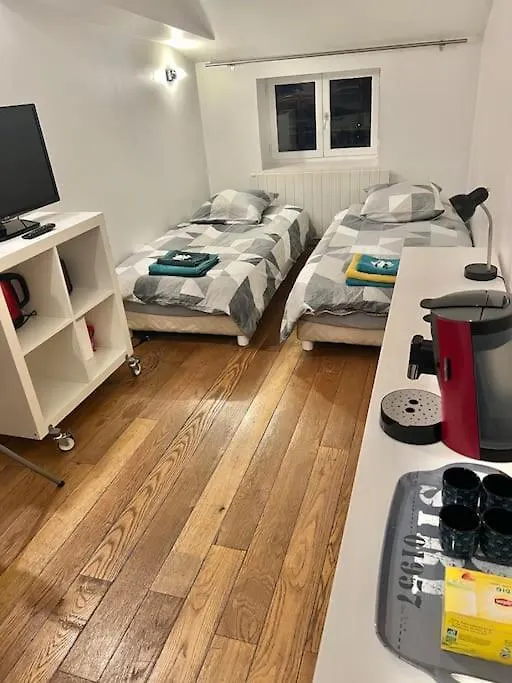 Studio Louis Pradel Lyon 0*,  France